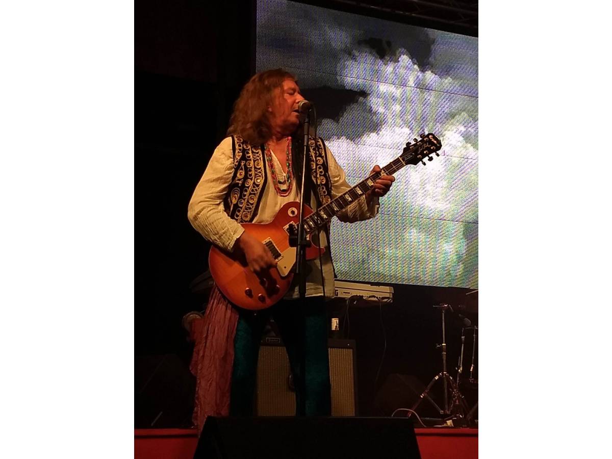 TRIBUTOS: The Rolling Stones & David Bowie 27.04.2018 - Castillo San Miguel